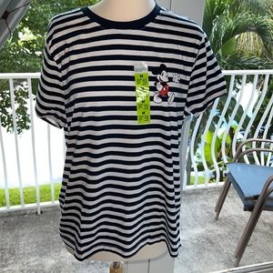 Woman’s Mickey mouse Tshirt